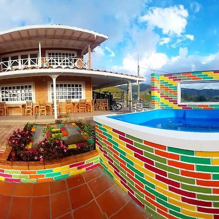 ホテル El Mirador De Guatape 2 エクステリア 写真