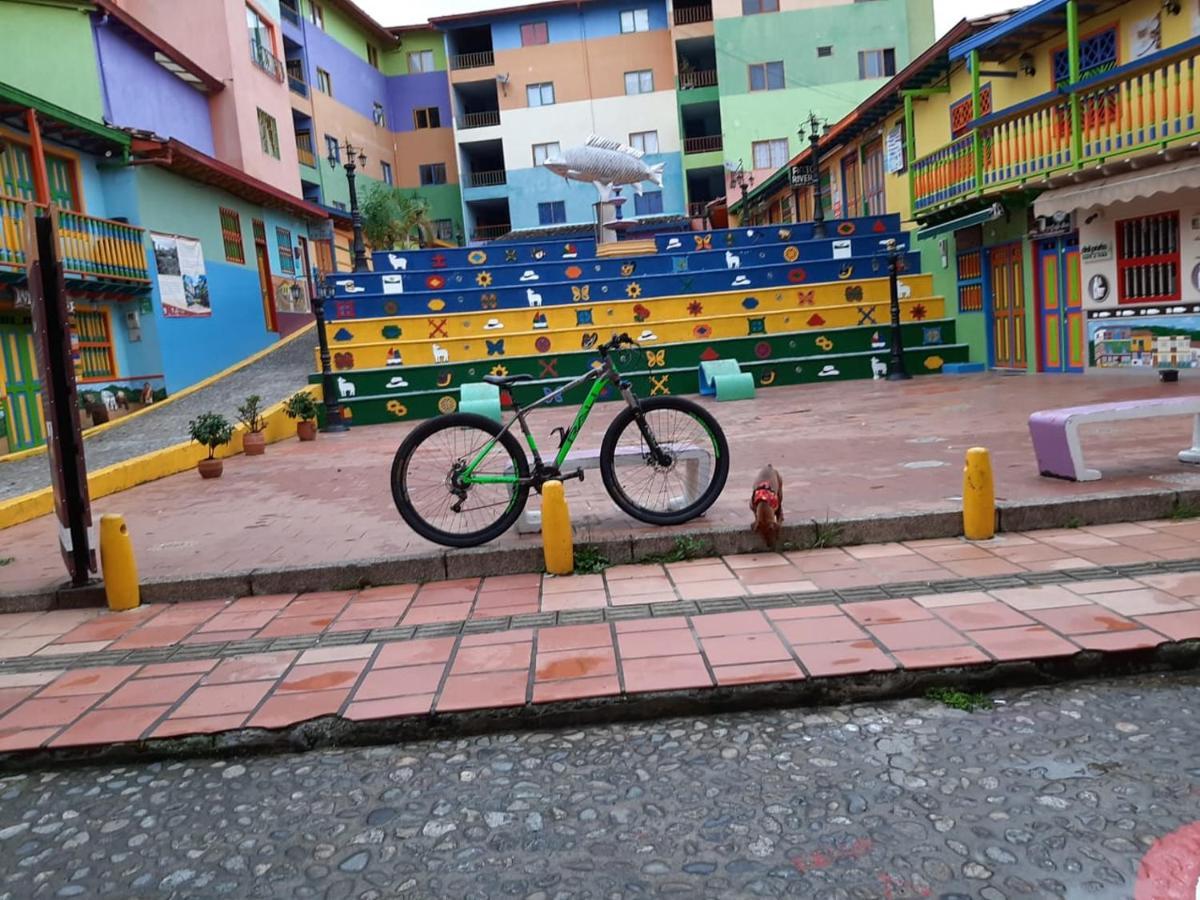 ホテル El Mirador De Guatape 2 エクステリア 写真