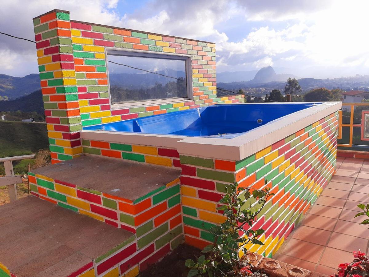 ホテル El Mirador De Guatape 2 エクステリア 写真