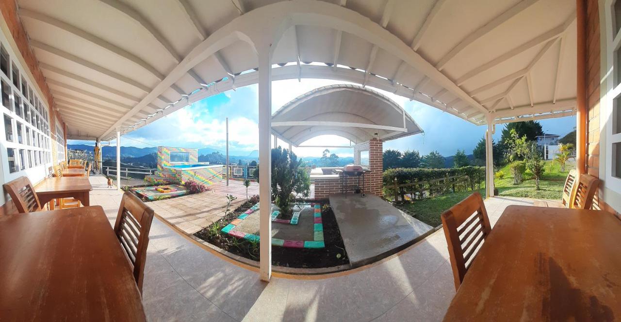 ホテル El Mirador De Guatape 2 エクステリア 写真